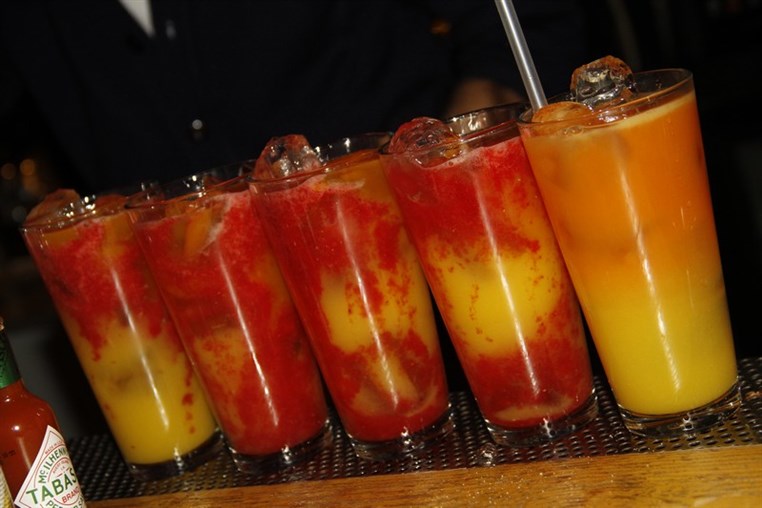 BistroBar Live Hamra on Saturday Night